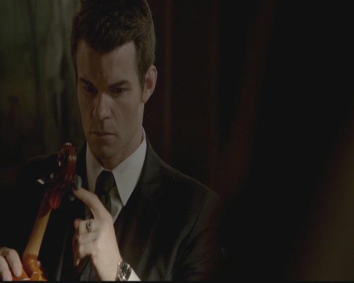 VampireDiariesWorld-dot-org_TheOriginals1x05SinnersAndSaints1025.jpg