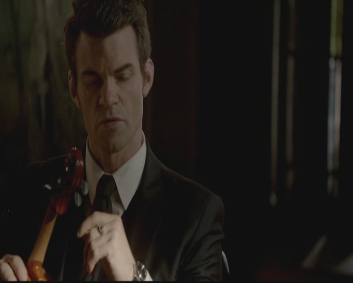 VampireDiariesWorld-dot-org_TheOriginals1x05SinnersAndSaints1031.jpg