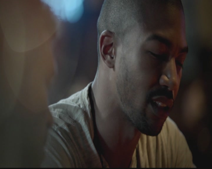 VampireDiariesWorld-dot-org_TheOriginals1x05SinnersAndSaints1192.jpg