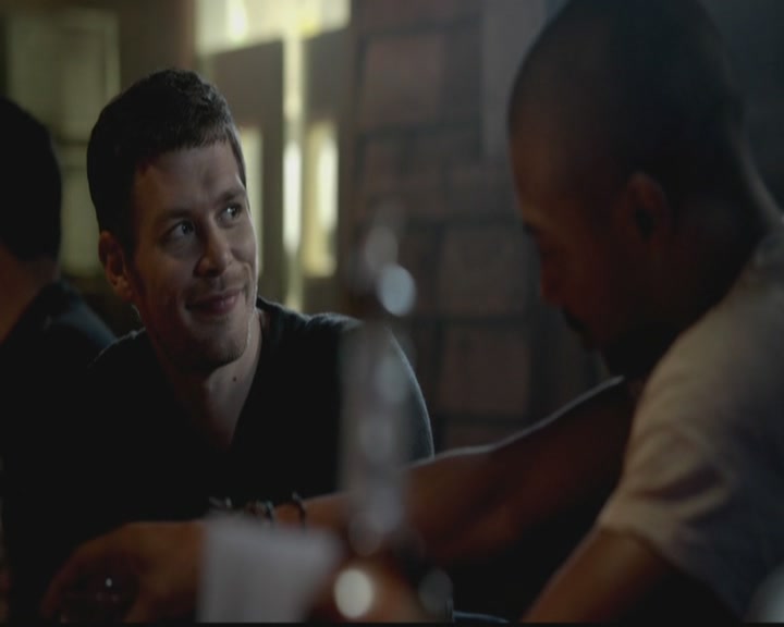 VampireDiariesWorld-dot-org_TheOriginals1x05SinnersAndSaints1530.jpg