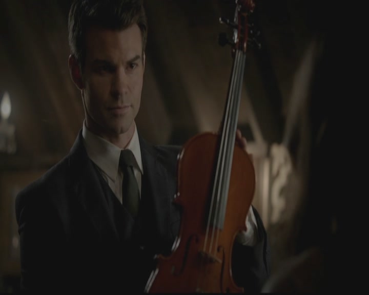 VampireDiariesWorld-dot-org_TheOriginals1x05SinnersAndSaints1602.jpg