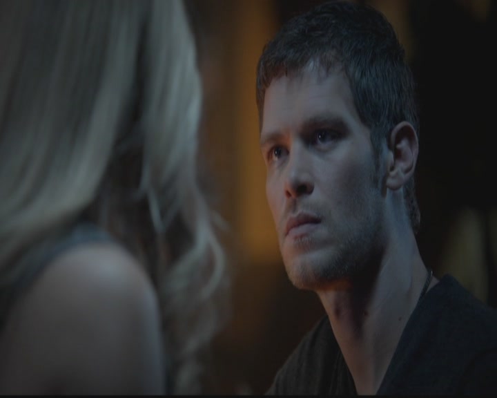 VampireDiariesWorld-dot-org_TheOriginals1x05SinnersAndSaints1707.jpg