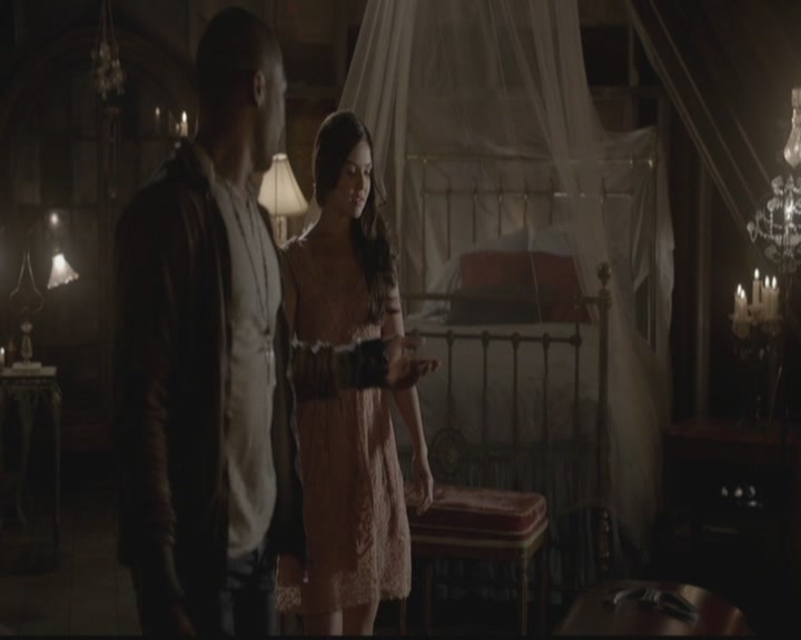 VampireDiariesWorld-dot-org_TheOriginals1x05SinnersAndSaints1725.jpg