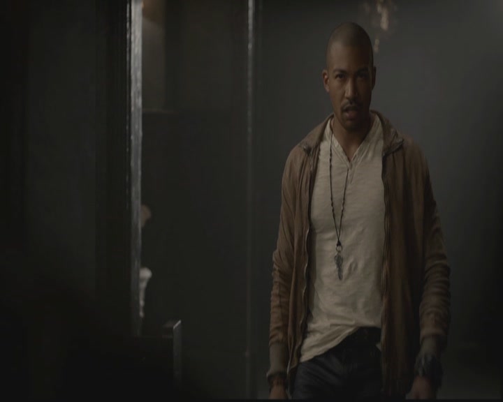 VampireDiariesWorld-dot-org_TheOriginals1x05SinnersAndSaints1942.jpg