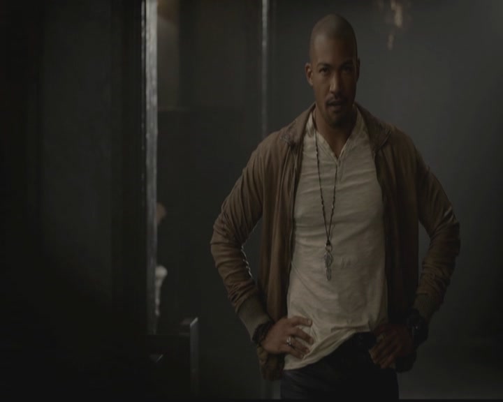VampireDiariesWorld-dot-org_TheOriginals1x05SinnersAndSaints1943.jpg