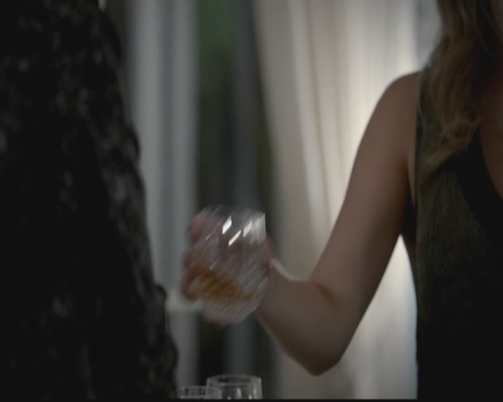 VampireDiariesWorld-dot-org_TheOriginals1x05SinnersAndSaints2100.jpg