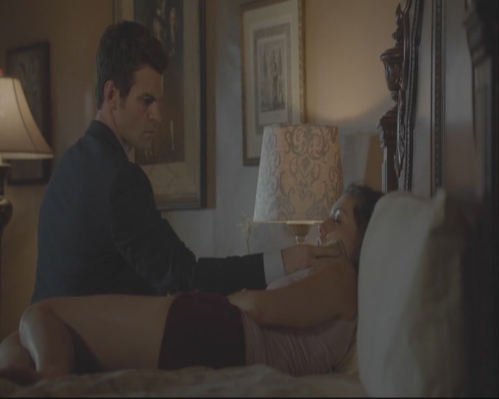 VampireDiariesWorld-dot-org_TheOriginals1x06FruitsOfThePoisonedTree-deletedscene0005.jpg