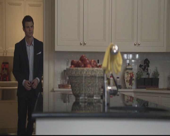 VampireDiariesWorld-dot-org_TheOriginals1x06FruitsOfThePoisonedTree0162.jpg
