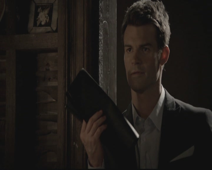 VampireDiariesWorld-dot-org_TheOriginals1x06FruitsOfThePoisonedTree0487.jpg