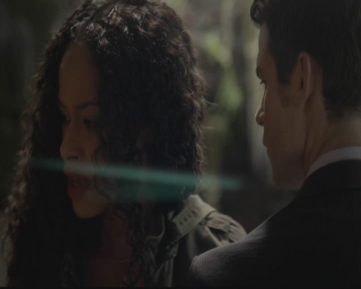 VampireDiariesWorld-dot-org_TheOriginals1x06FruitsOfThePoisonedTree0710.jpg