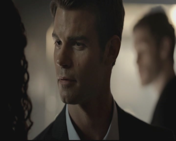 VampireDiariesWorld-dot-org_TheOriginals1x06FruitsOfThePoisonedTree0770.jpg