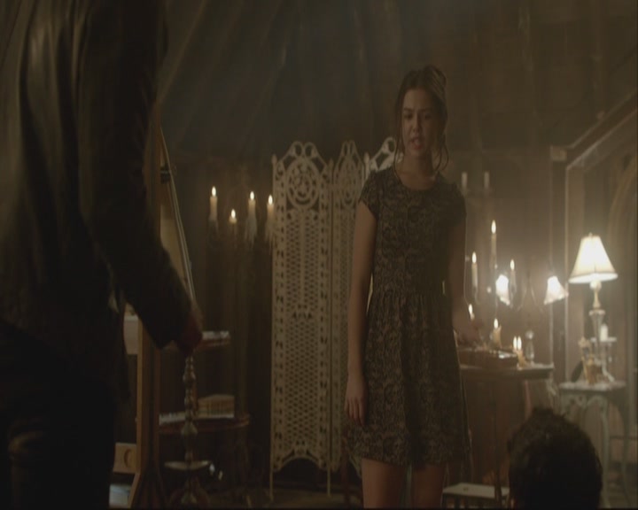 VampireDiariesWorld-dot-org_TheOriginals1x07Bloodletting-deletedscenes0046.jpg