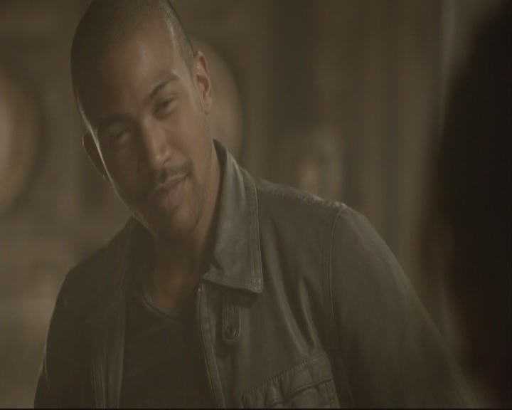 VampireDiariesWorld-dot-org_TheOriginals1x07Bloodletting-deletedscenes0047.jpg