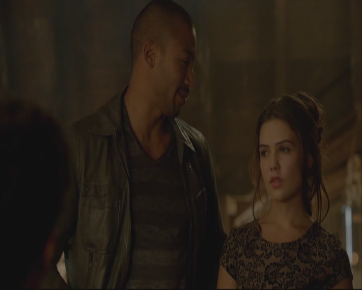 VampireDiariesWorld-dot-org_TheOriginals1x07Bloodletting-deletedscenes0068.jpg