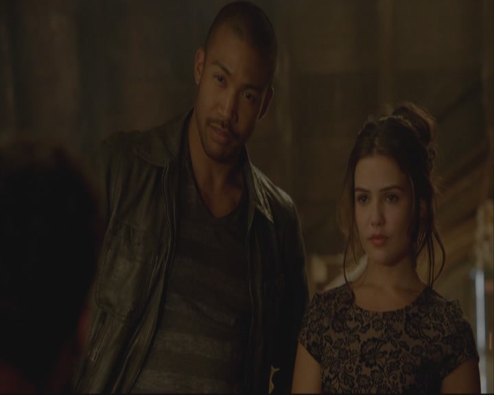 VampireDiariesWorld-dot-org_TheOriginals1x07Bloodletting-deletedscenes0086.jpg