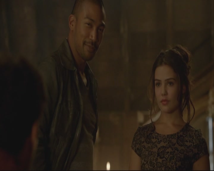 VampireDiariesWorld-dot-org_TheOriginals1x07Bloodletting-deletedscenes0087.jpg