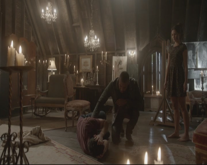 VampireDiariesWorld-dot-org_TheOriginals1x07Bloodletting-deletedscenes0111.jpg