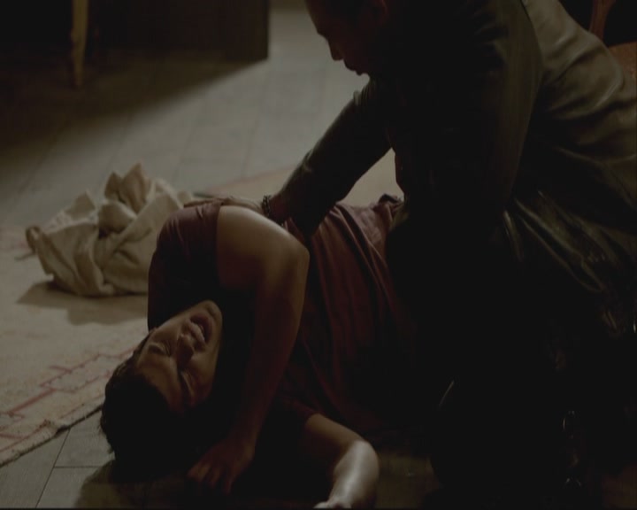 VampireDiariesWorld-dot-org_TheOriginals1x07Bloodletting-deletedscenes0116.jpg