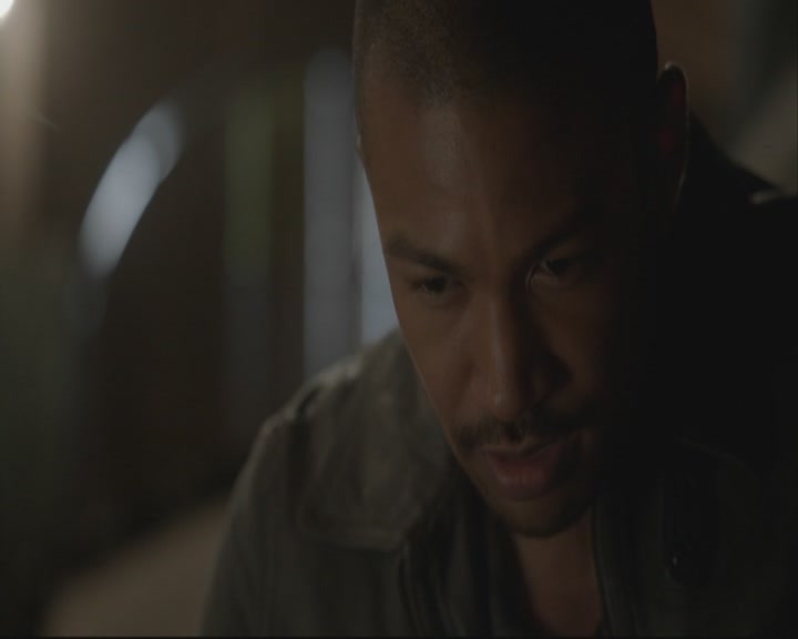 VampireDiariesWorld-dot-org_TheOriginals1x07Bloodletting-deletedscenes0152.jpg