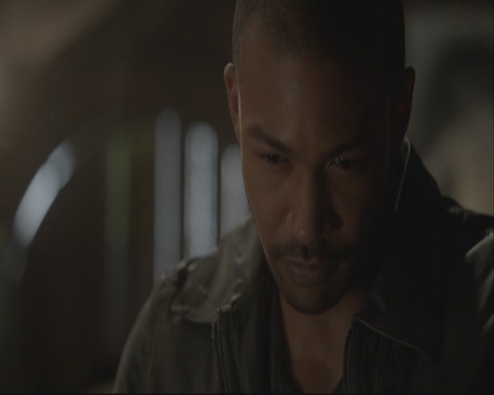 VampireDiariesWorld-dot-org_TheOriginals1x07Bloodletting-deletedscenes0162.jpg