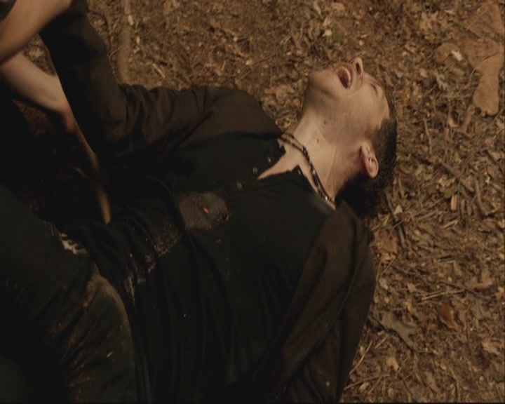 VampireDiariesWorld-dot-org_TheOriginals1x07Bloodletting-deletedscenes0197.jpg