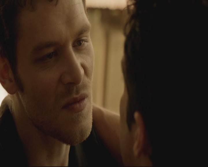 VampireDiariesWorld-dot-org_TheOriginals1x07Bloodletting-deletedscenes0327.jpg