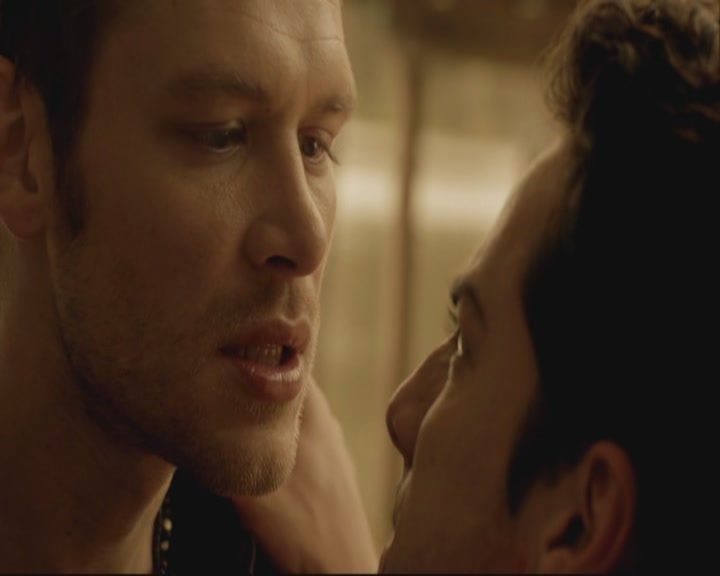 VampireDiariesWorld-dot-org_TheOriginals1x07Bloodletting-deletedscenes0336.jpg