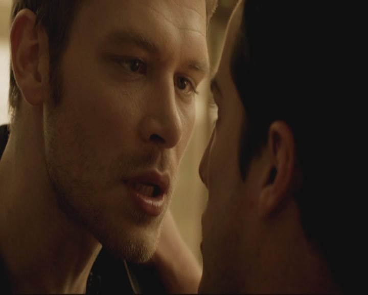 VampireDiariesWorld-dot-org_TheOriginals1x07Bloodletting-deletedscenes0347.jpg