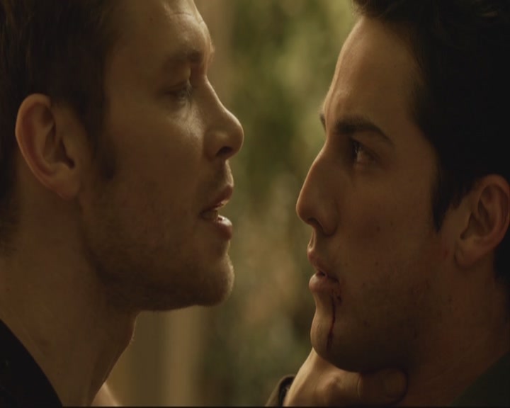 VampireDiariesWorld-dot-org_TheOriginals1x07Bloodletting-deletedscenes0353.jpg