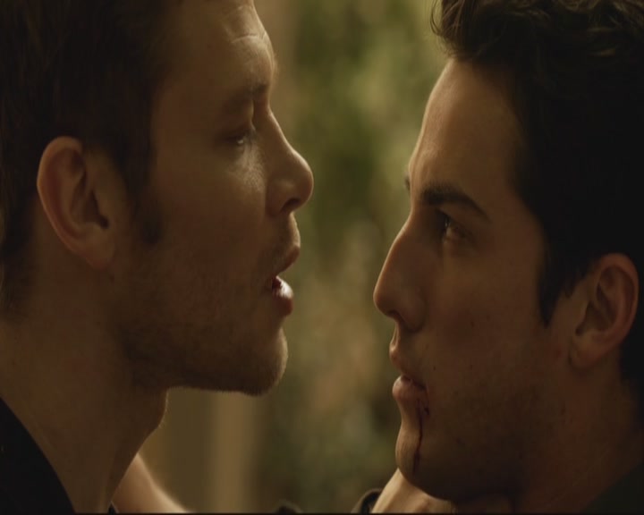 VampireDiariesWorld-dot-org_TheOriginals1x07Bloodletting-deletedscenes0354.jpg