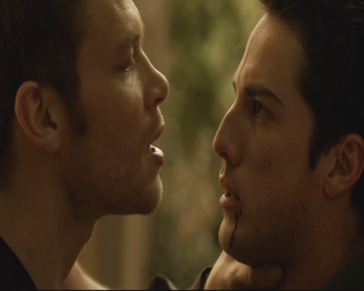 VampireDiariesWorld-dot-org_TheOriginals1x07Bloodletting-deletedscenes0358.jpg