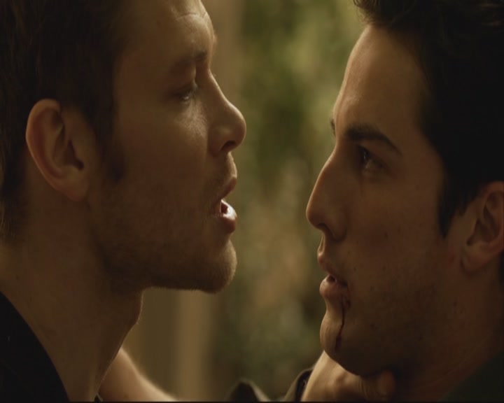 VampireDiariesWorld-dot-org_TheOriginals1x07Bloodletting-deletedscenes0360.jpg