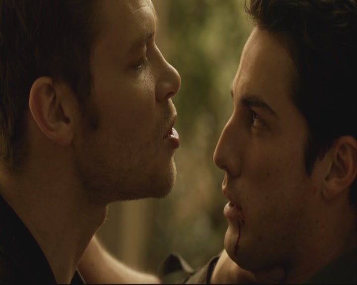 VampireDiariesWorld-dot-org_TheOriginals1x07Bloodletting-deletedscenes0361.jpg