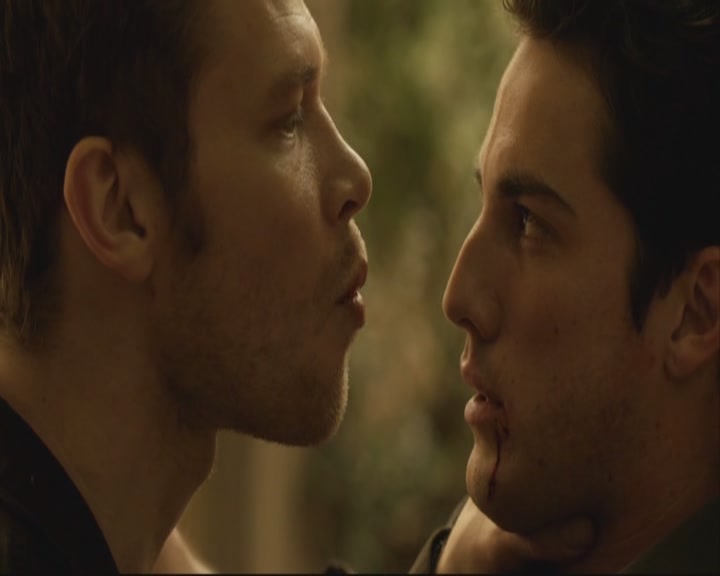 VampireDiariesWorld-dot-org_TheOriginals1x07Bloodletting-deletedscenes0362.jpg