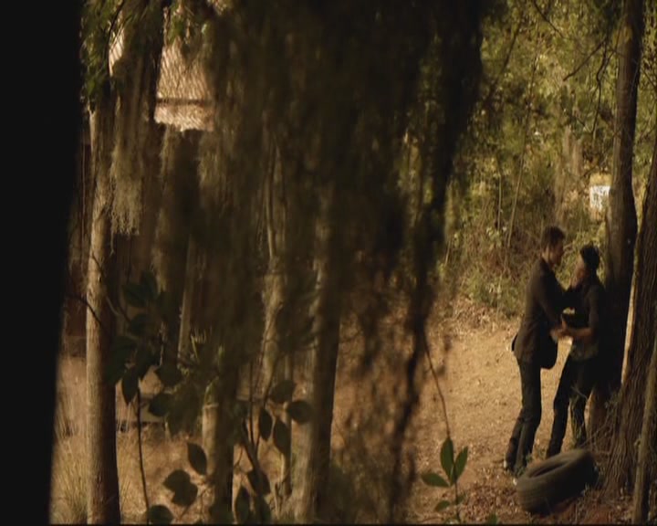 VampireDiariesWorld-dot-org_TheOriginals1x07Bloodletting-deletedscenes0370.jpg