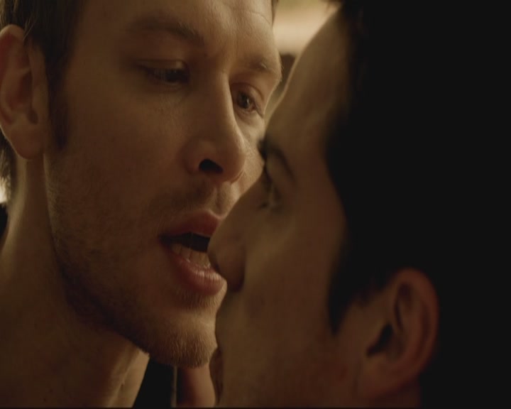 VampireDiariesWorld-dot-org_TheOriginals1x07Bloodletting-deletedscenes0374.jpg