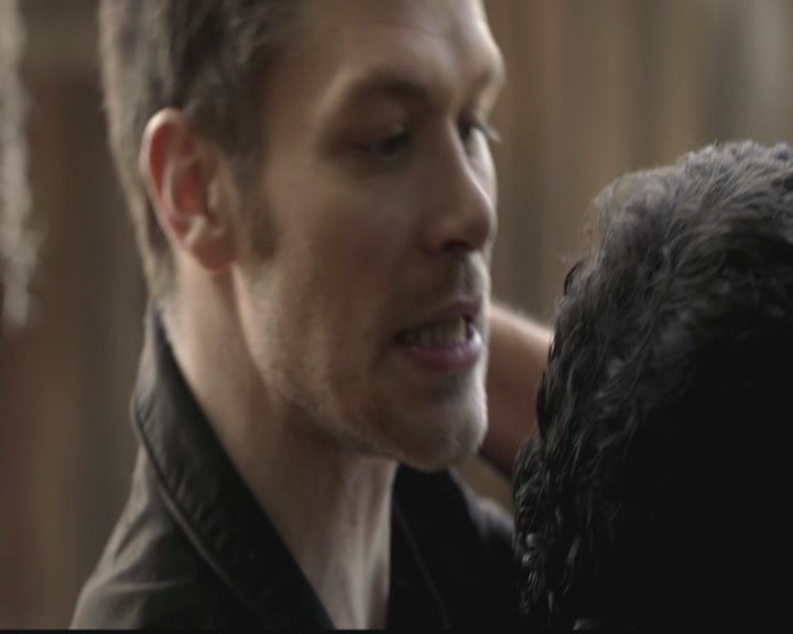 VampireDiariesWorld-dot-org_TheOriginals1x07Bloodletting1581.jpg