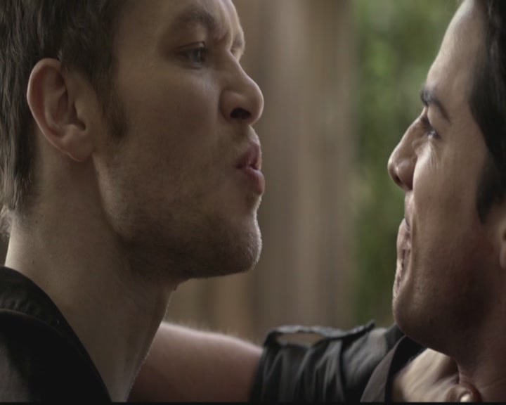 VampireDiariesWorld-dot-org_TheOriginals1x07Bloodletting1607.jpg