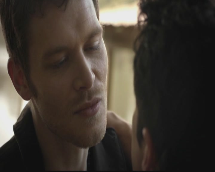 VampireDiariesWorld-dot-org_TheOriginals1x07Bloodletting1614.jpg