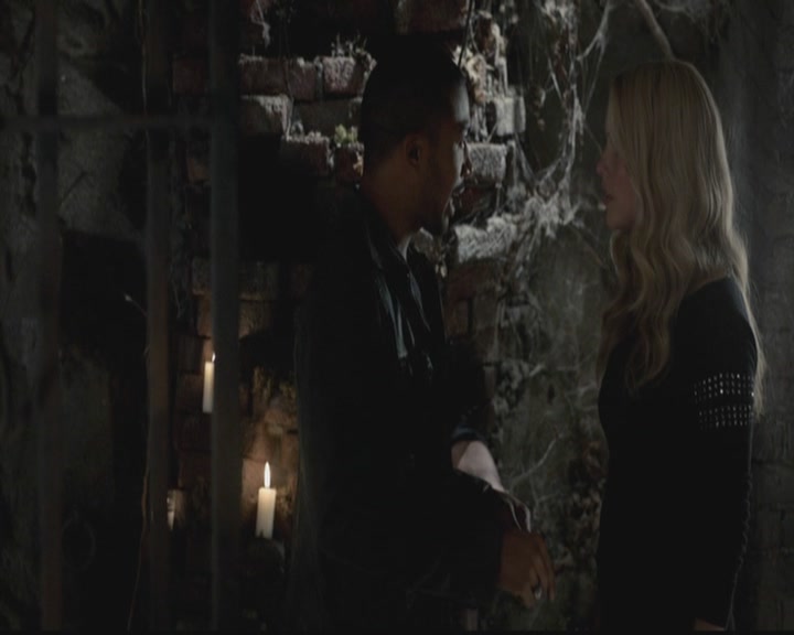 VampireDiariesWorld-dot-org_TheOriginals1x07Bloodletting1691.jpg