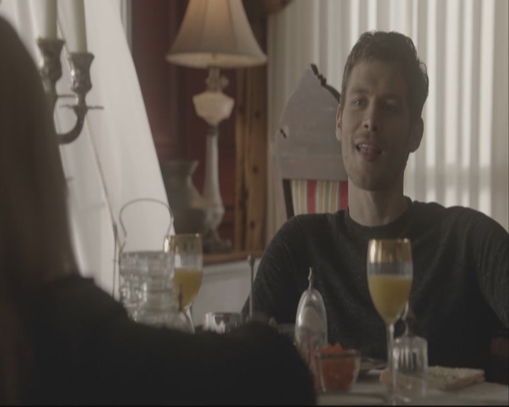 VampireDiariesWorld-dot-org_TheOriginals1x08TheRiverInReverse-deletedscene0034.jpg