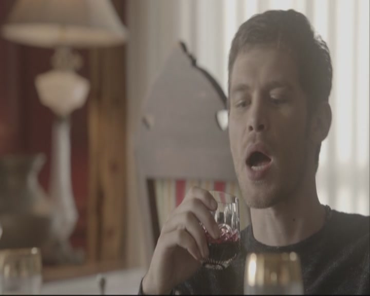 VampireDiariesWorld-dot-org_TheOriginals1x08TheRiverInReverse-deletedscene0046.jpg