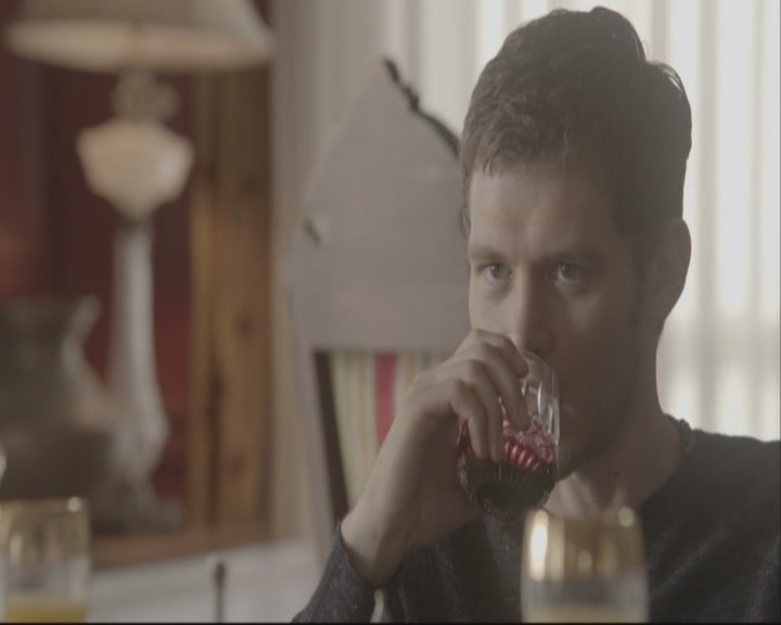 VampireDiariesWorld-dot-org_TheOriginals1x08TheRiverInReverse-deletedscene0048.jpg