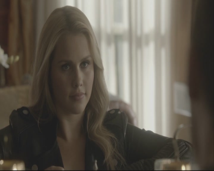 VampireDiariesWorld-dot-org_TheOriginals1x08TheRiverInReverse-deletedscene0076.jpg