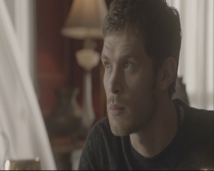 VampireDiariesWorld-dot-org_TheOriginals1x08TheRiverInReverse-deletedscene0103.jpg