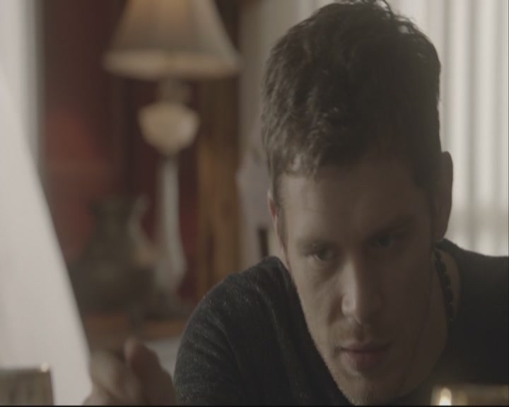 VampireDiariesWorld-dot-org_TheOriginals1x08TheRiverInReverse-deletedscene0106.jpg