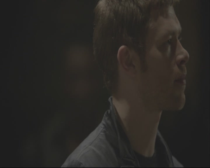 VampireDiariesWorld-dot-org_TheOriginals1x08TheRiverInReverse-deletedscene0139.jpg