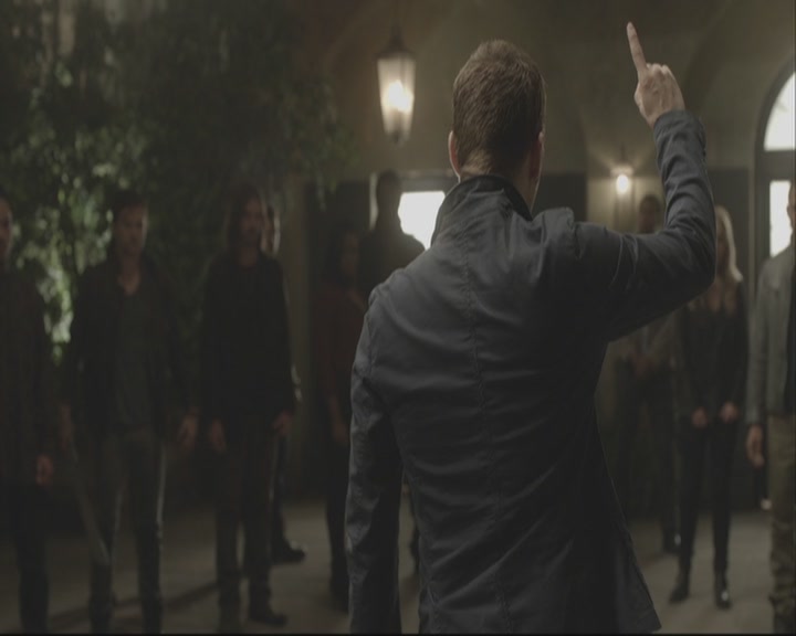 VampireDiariesWorld-dot-org_TheOriginals1x08TheRiverInReverse-deletedscene0173.jpg