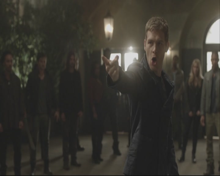 VampireDiariesWorld-dot-org_TheOriginals1x08TheRiverInReverse-deletedscene0174.jpg