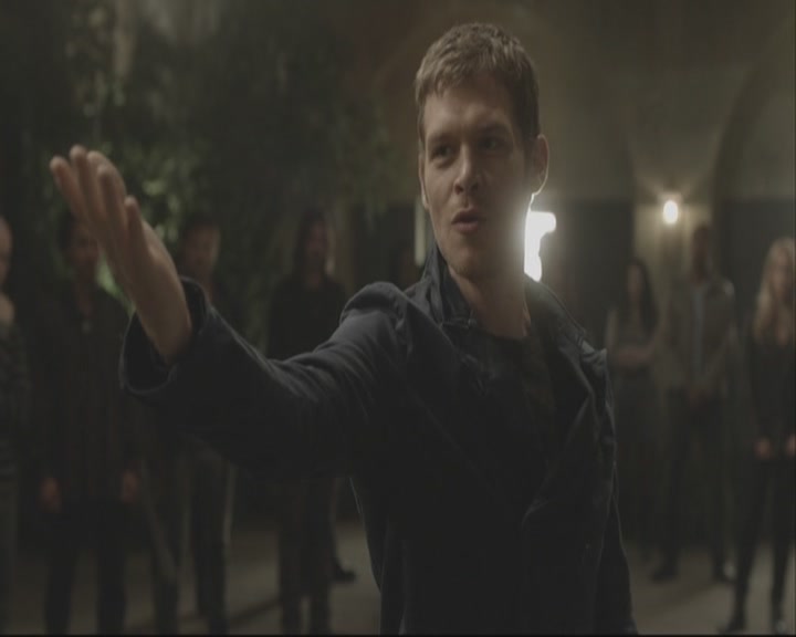 VampireDiariesWorld-dot-org_TheOriginals1x08TheRiverInReverse-deletedscene0178.jpg